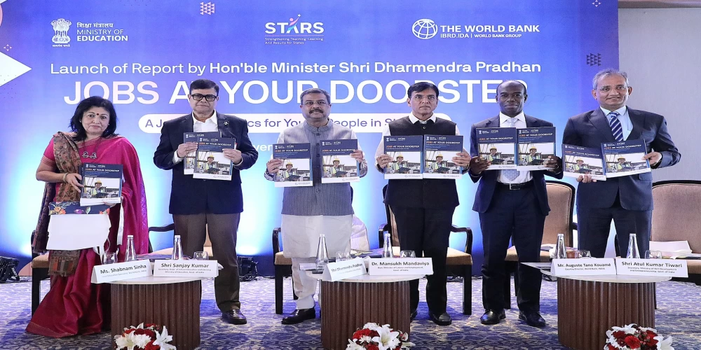 Dharmendra Pradhan and Mansukh Mandaviya launch ‘Jobs at Your Doorstep’ report by World Bank Dharmendra Pradhan and Mansukh Mandaviya launch ‘Jobs at Your Doorstep’ report by World Bank